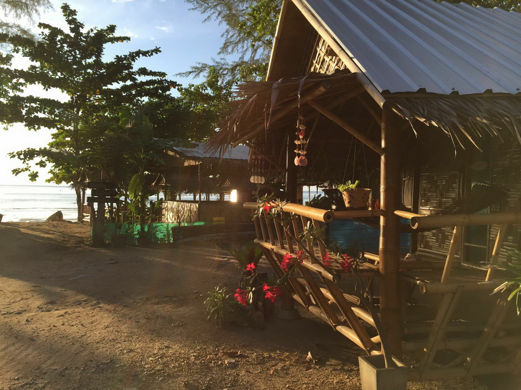 Rann Chalet Beach Side Ko Lanta Екстериор снимка